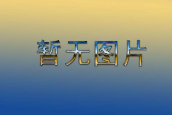 美园丁发明畸形“双头蛇” 两脑相争恐夭折